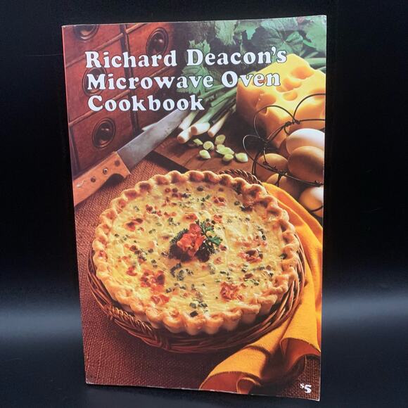Vintage 1974 Richard Deacon's Microwave Oven Cookbook Paperback Book - Picture 1 of 8